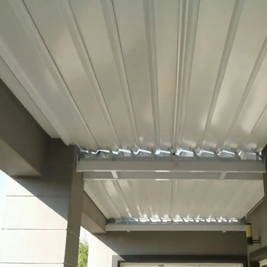 adjustable louvre awnings