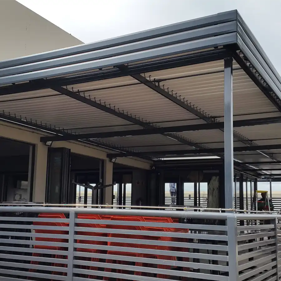 adjustable louvre awnings